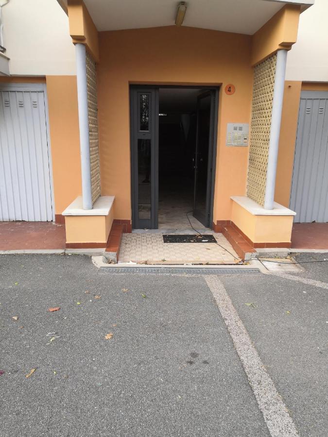 Apartmán House Henry Vado Ligure Exteriér fotografie
