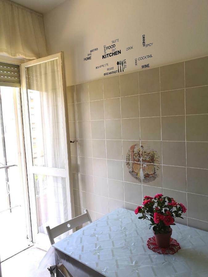 Apartmán House Henry Vado Ligure Exteriér fotografie
